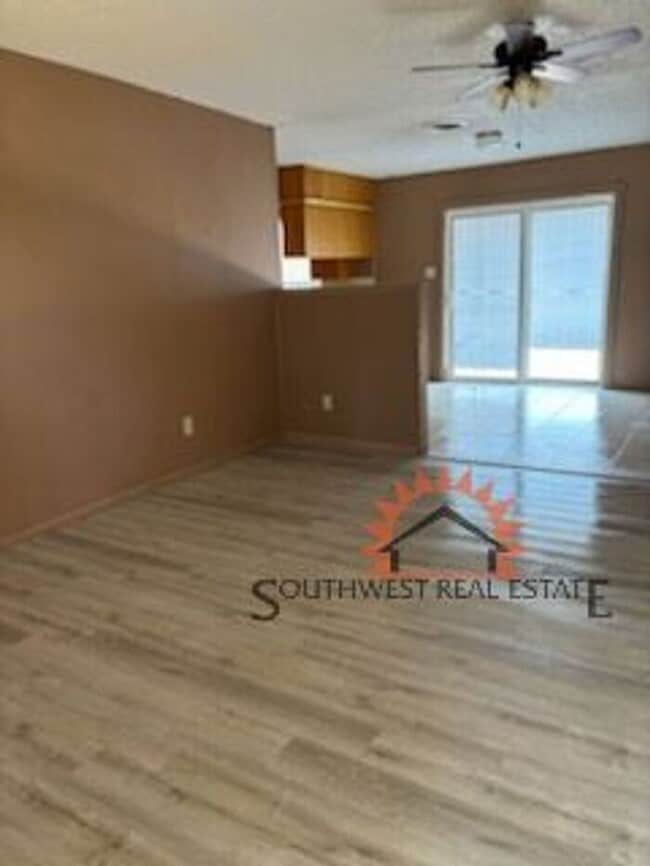 Photo - Spacious 3 bedroom 2 bathroom home.