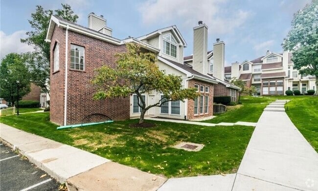 Building Photo - 131 Carriage Crossing Ln Unit 131 Rental