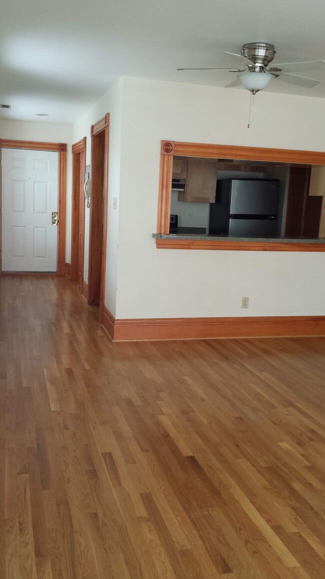 Photo - 5789 Pershing Ave Unit 202