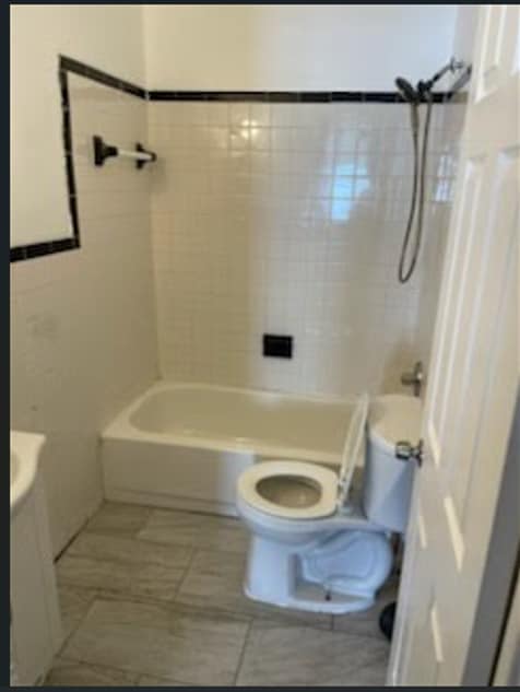 Photo - 18604 Marx St