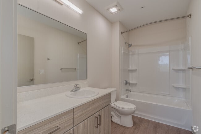 C2 - 3BR, 2BA - 1,098SF - Primary Bathroom