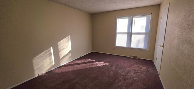 Photo - Spacious 3 Bedroom Home for $1095 in Southwest Springfield