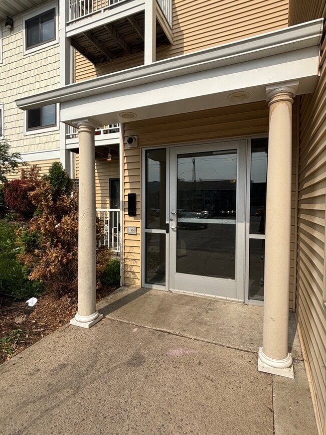 500 12th St S Unit 206