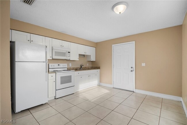 Photo - 5539 Tenth Ave