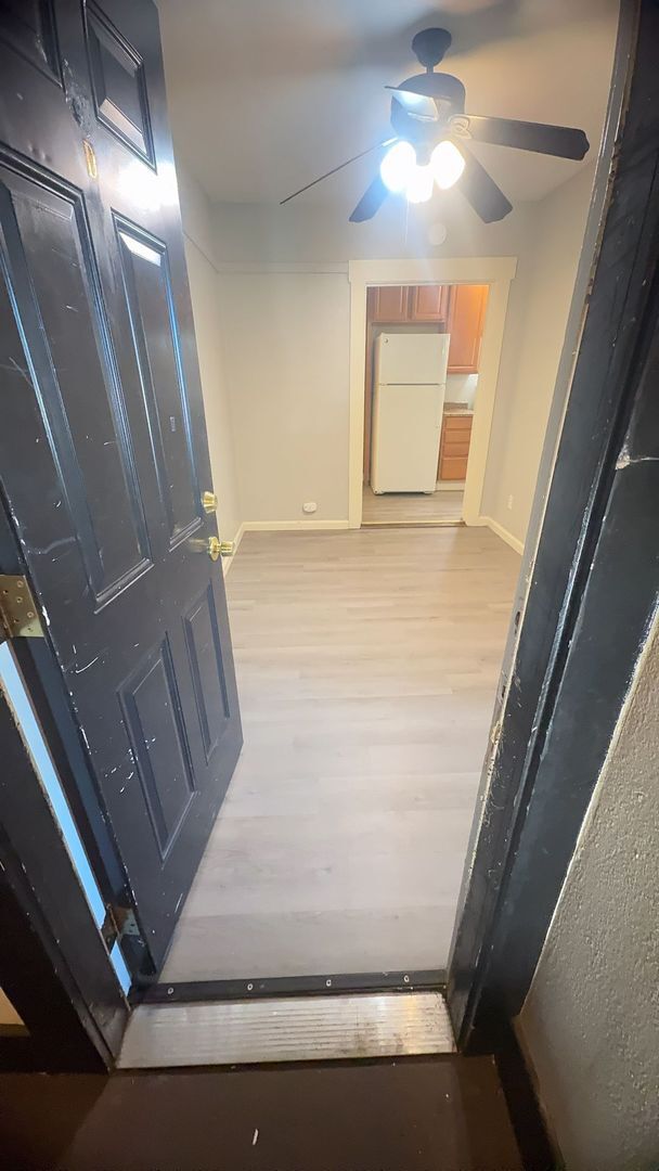 Photo - Studio apartment in Oakdale Unit #D