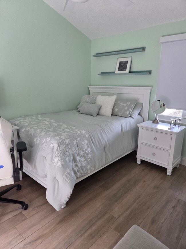 Photo - 513 NW 48th Ave