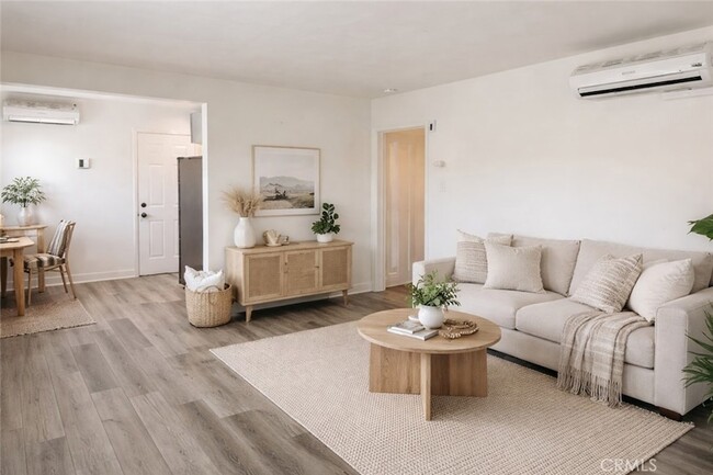 Building Photo - 36957 Melrose Dr Unit 5