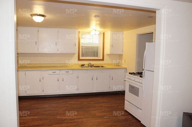 Photo - 712 W Myrtle St Unit 712.5 W. Mrytle St-M712.5
