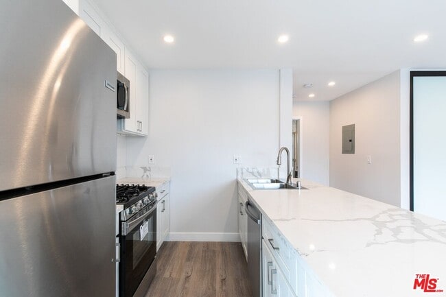 Photo - 3872 Bentley Ave Unit A