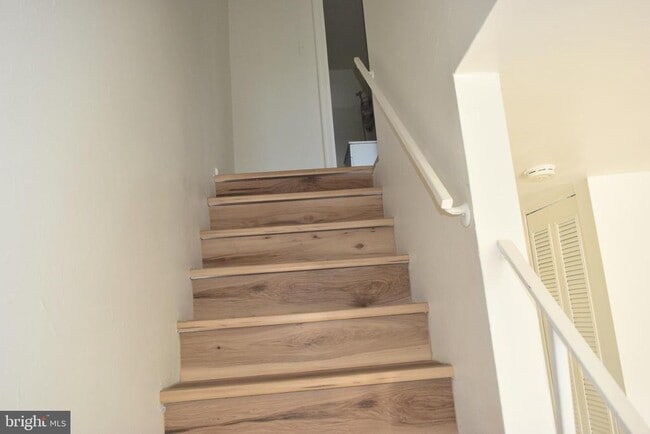 Photo - 103 Hughey Ct