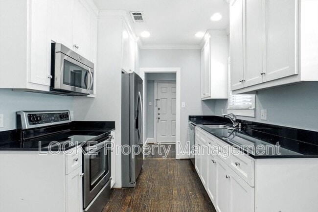 Photo - 3304 Cockrell Ave