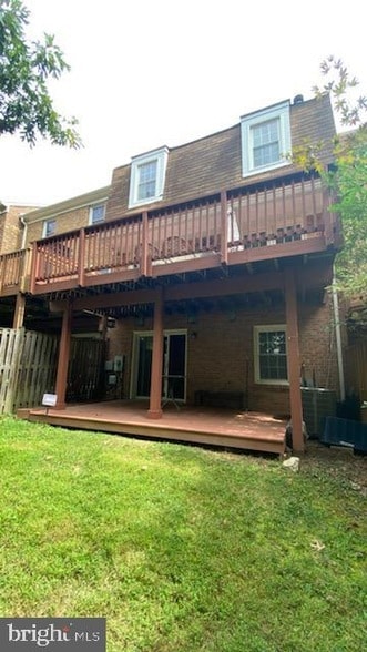 8915 Grandstaff Ct