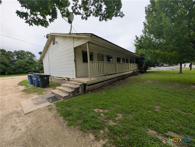 Building Photo - 165 Richter Ln