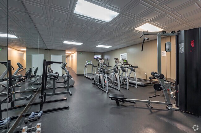 Horizon Homes - Fitness Center
