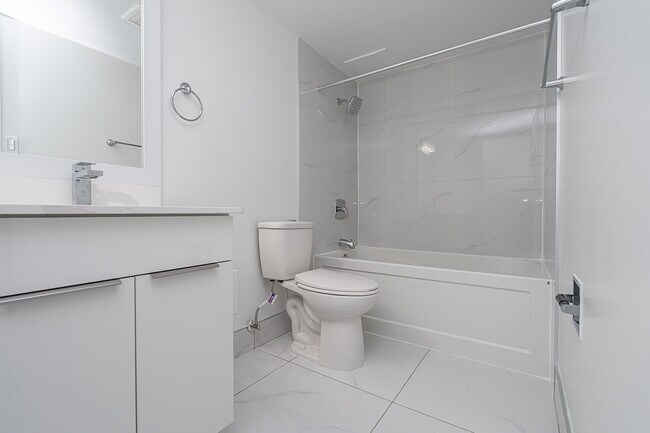 Photo - Lancaster Tower