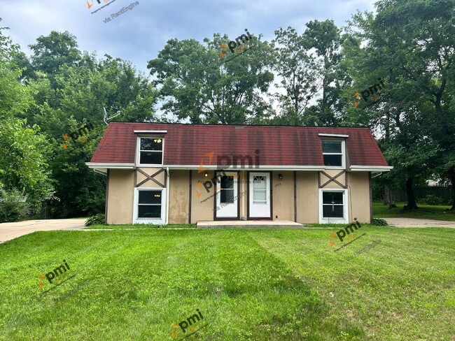 Building Photo - 2355 Hickory St Unit 2353