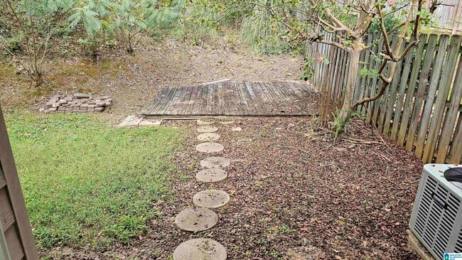 Photo - 106 Frances Ln