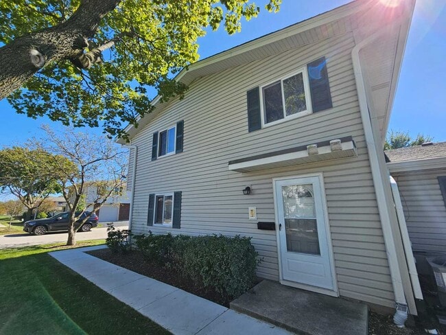 Photo - 134 Shattuck Ct Unit 2