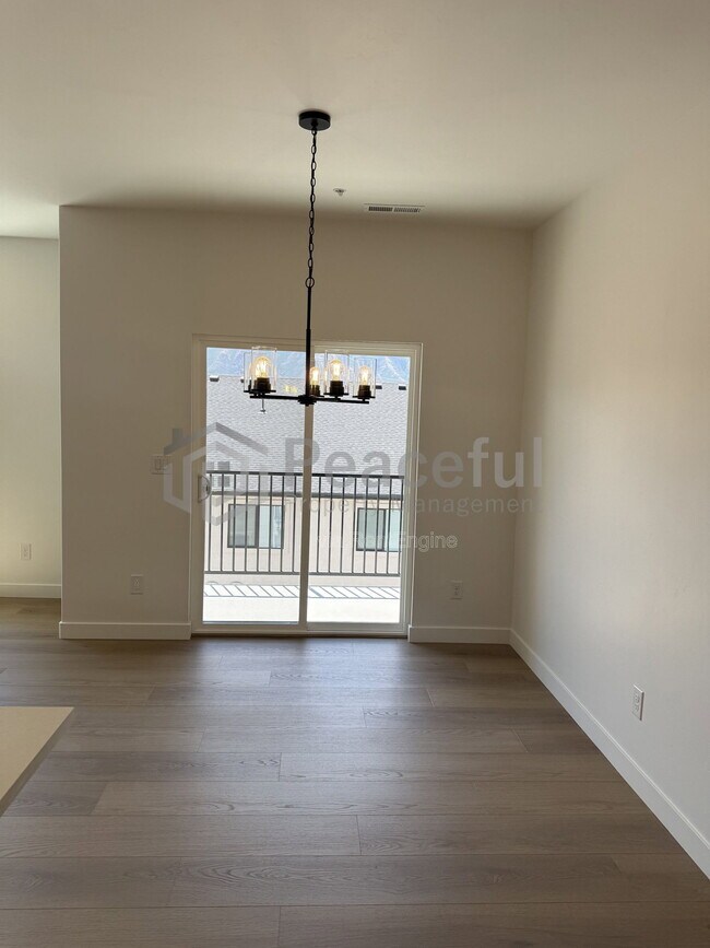 Photo - 272 E 850 S Unidad 303