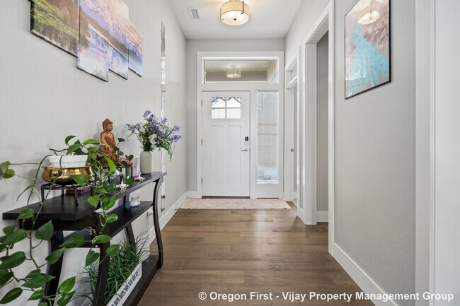 Photo - 16702 NW Trillium St