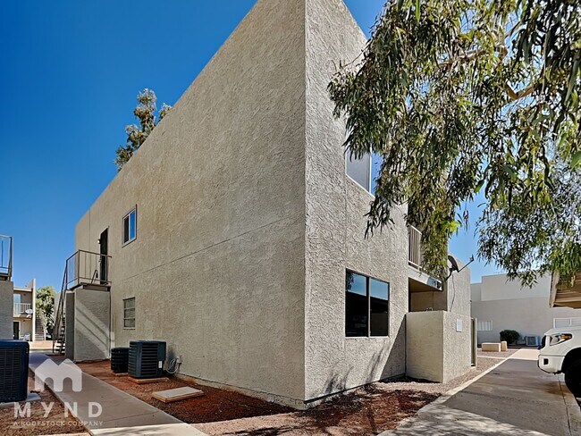 Photo - 2828 E Tierra Buena Ln Unit 201