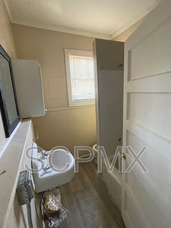 Photo - 1339 Glover St