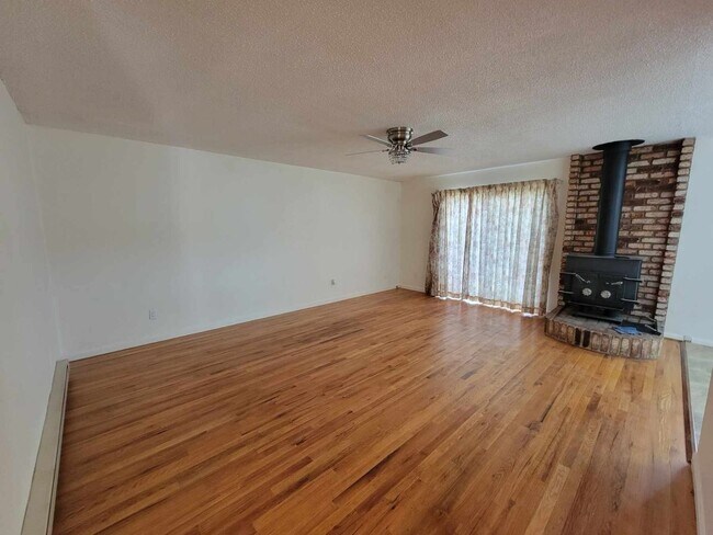 Photo - Nestled Under the Trees!  Nice Home Near W...