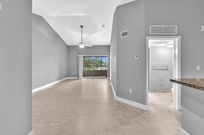 Photo - 2881 N Oakland Forest Dr