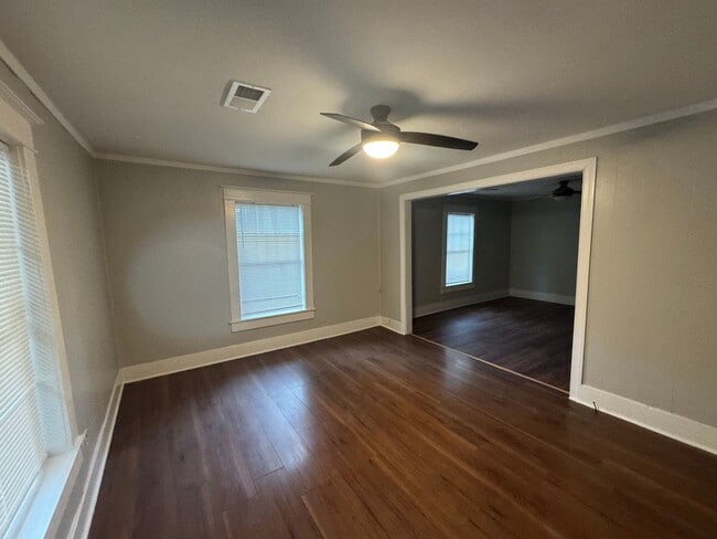 Photo - 805 Brower St