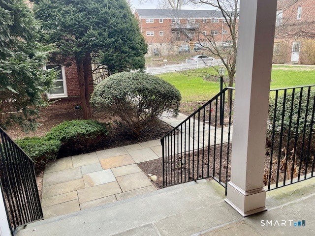 Building Photo - 70 Strawberry Hill Ave Unit 5-1D