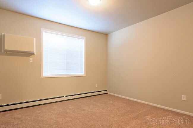 Photo - Crystal Creek & Crystal Creek Place