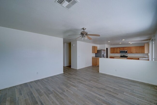 Photo - AVAILABLE NOW!!! Oversized Bedrooms in Johnson Ranch