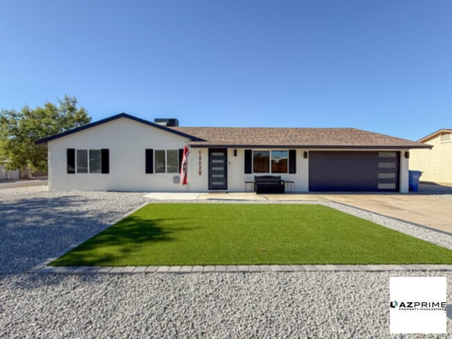 Photo - Beautifully Updated 4/2 Phoenix Home!