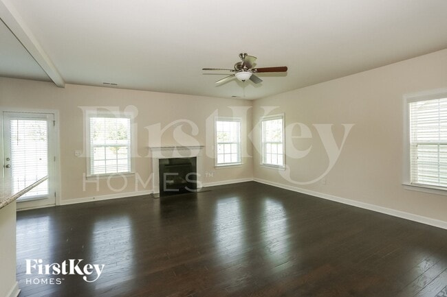 9863 Travertine Trail