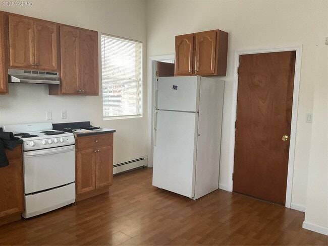 Photo - 205 N Wellwood Ave