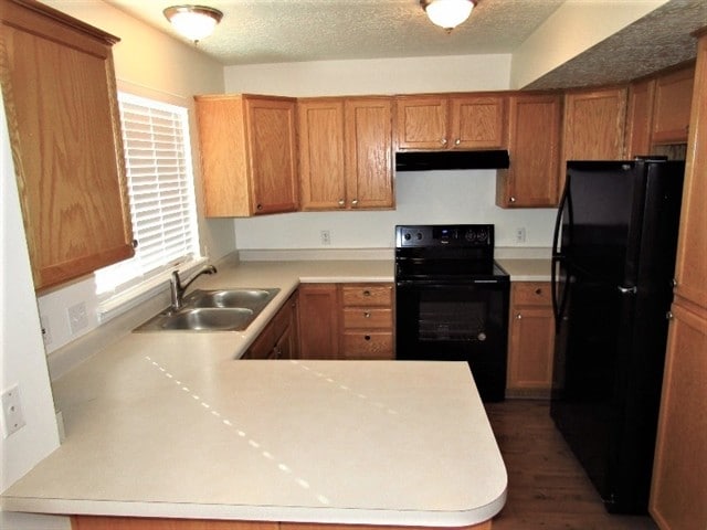 Photo - 817 Country Club Dr