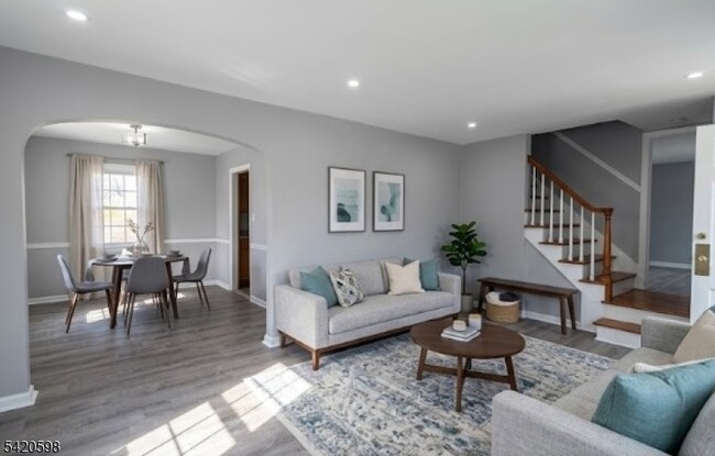 Photo - 239 E 4th Ave