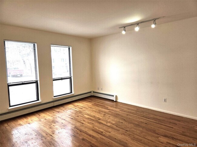 Photo - 90 Graywood Rd