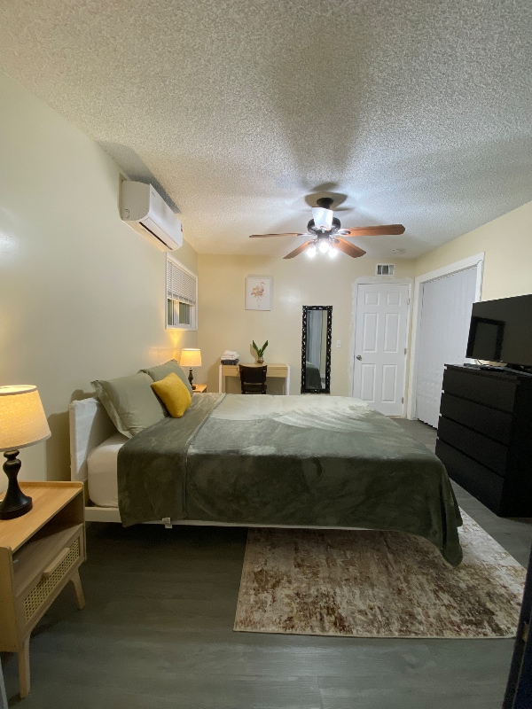 Photo - 11941 S Della Ln Unit Room 3