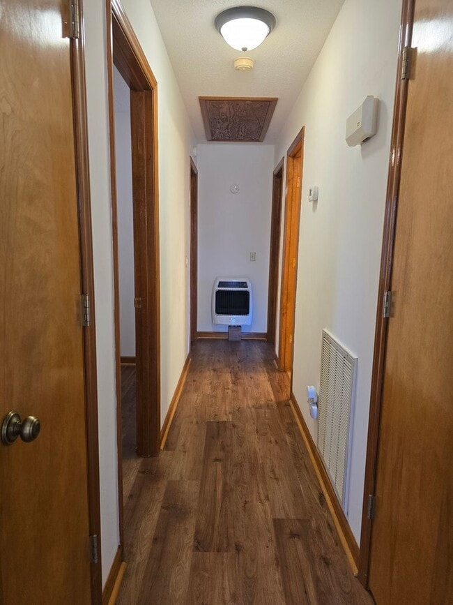 Photo - NEW LISTING!!!!!