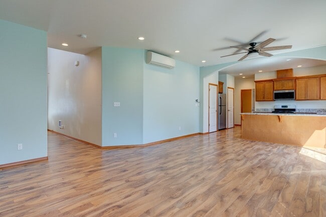 Photo - 3 Bedroom, 3 Bathroom with Gated Entrance