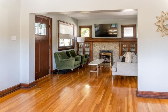 Photo - 1241 S 700 E