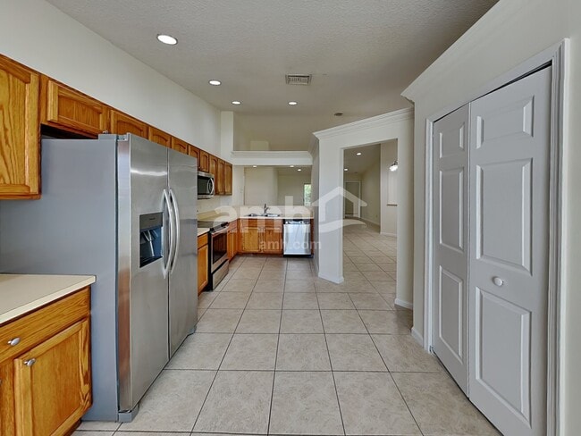 Photo - 1009 SW Alcantarra Blvd