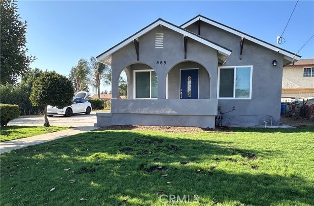 Building Photo - 565 E 12th St