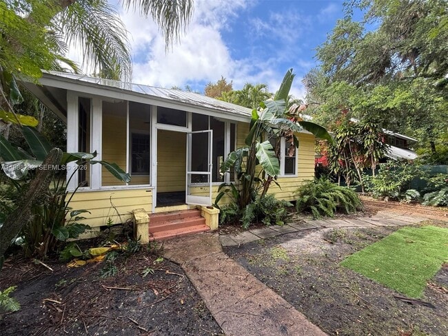 Photo - 3972 Loquat Ave