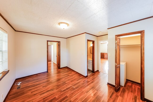 Photo - 1025 Minor Dr