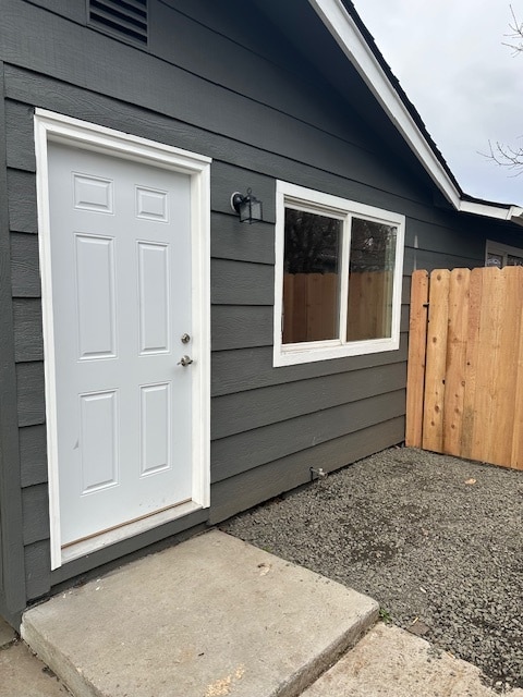 Building Photo - 1735 Crater Lake Ave