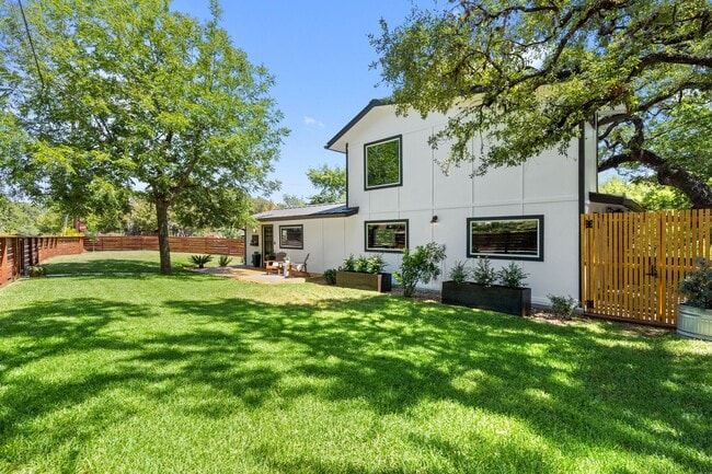 Photo - 1025 Bonham Terrace