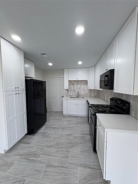 Photo - 704 S 10th St