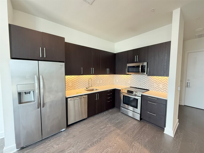 Photo - 3300 Main St Unit A3.703